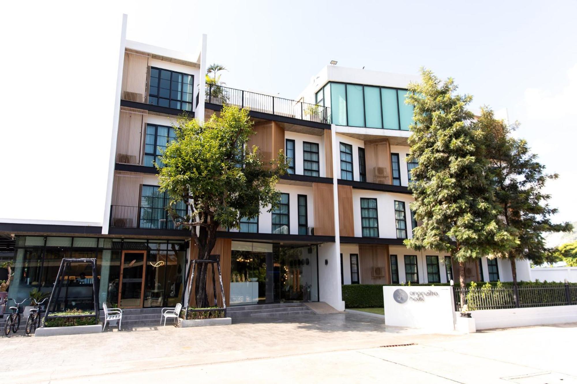 Ananzitra Hotel Канчанабури Екстериор снимка